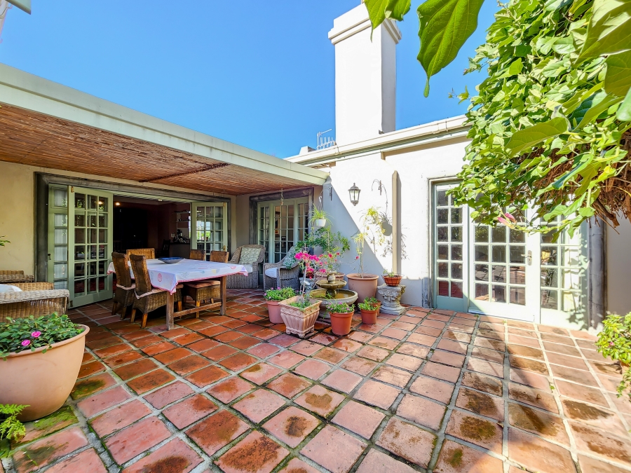 3 Bedroom Property for Sale in Newlands Western Cape